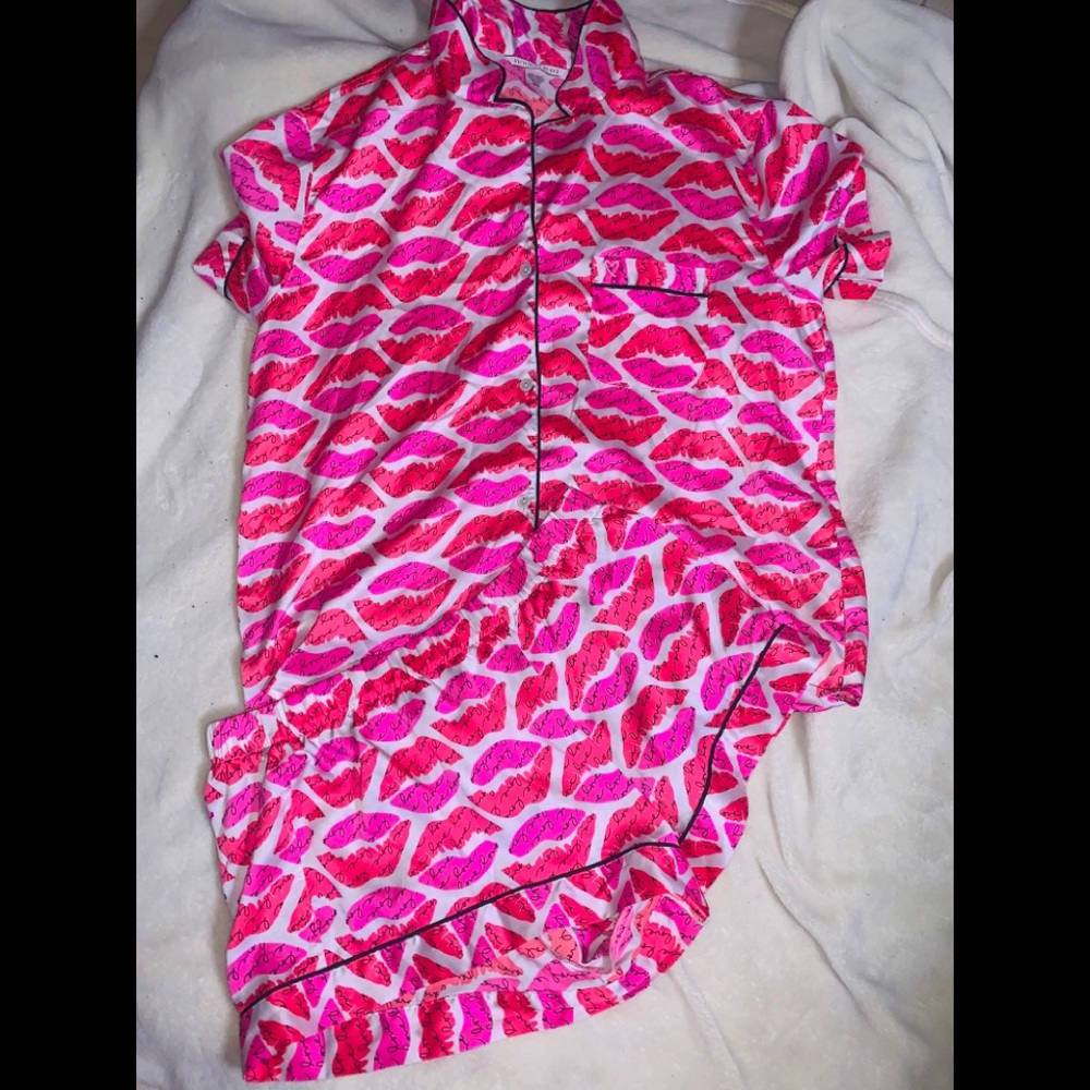 Victoria’s Secret pajama set